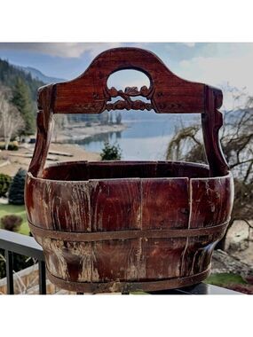 Very Old Well Water Bucket Ornate Carvings Interior Design Read